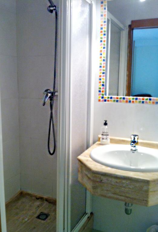 Hostal Del Carmen Santander Zimmer foto